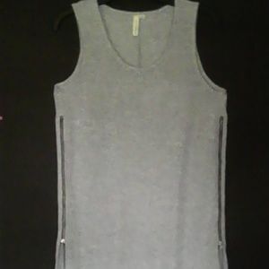 Anthropologie Lazy Sundays Small Zipper Top